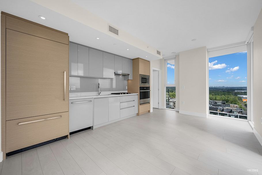 2406 3538 Sawmill Crescent Vancouver, BC - 6