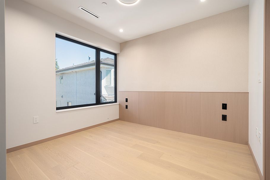 1 1448 E 30th Avenue Vancouver, BC - 15
