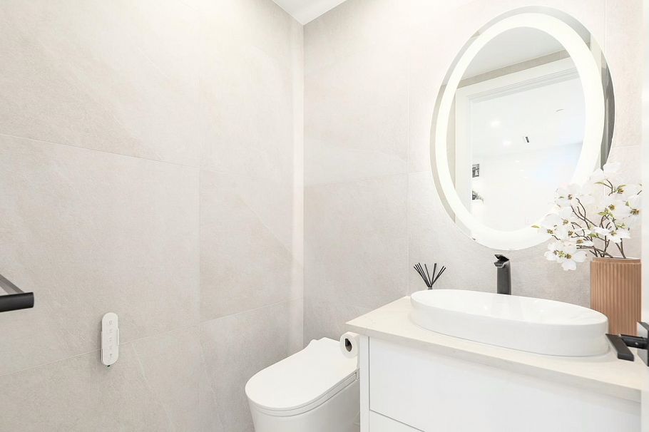 2888 W 29th Avenue Vancouver, BC - 7