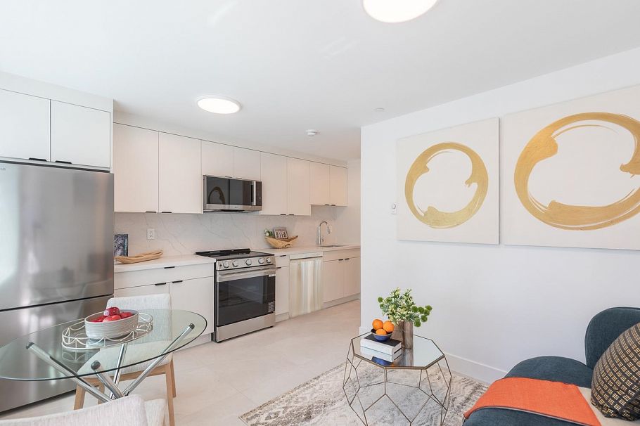 2888 W 29th Avenue Vancouver, BC - 19