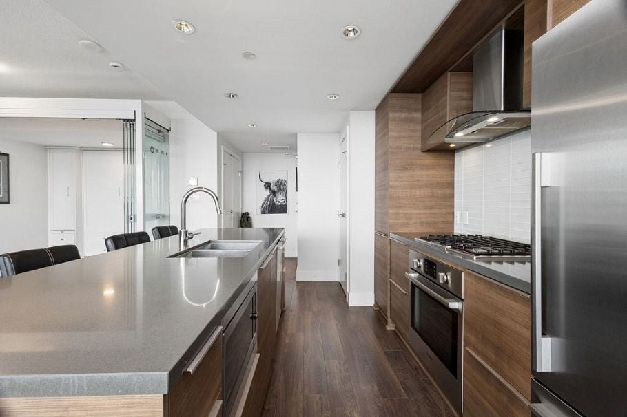 2303 1550 Fern Street North Vancouver, BC - 13