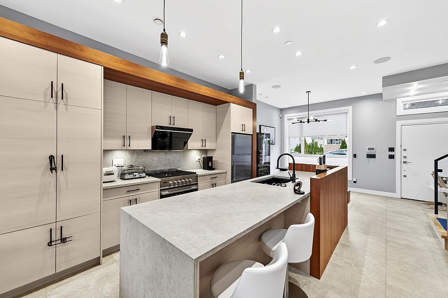 969 W 18th Avenue Vancouver, BC - 7