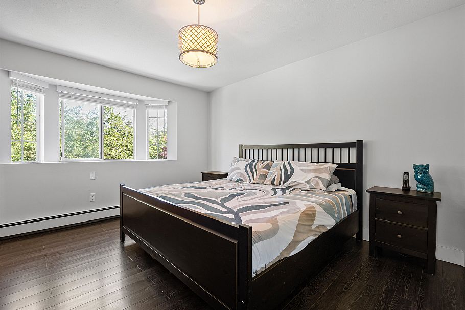 1050 E 10th Avenue Vancouver, BC - 19