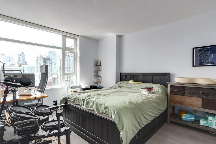 1708 198 Aquarius Mews Vancouver, BC - 15