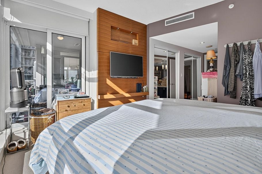 702 1205 W Hastings Street Vancouver, BC - 30