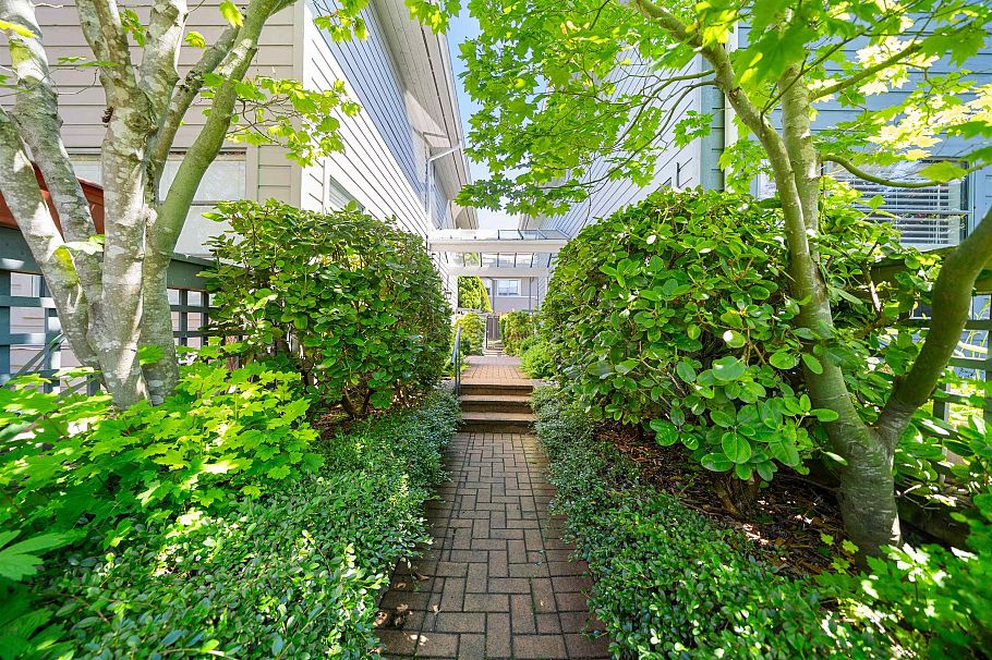 3 2118 Eastern Avenue North Vancouver, BC - 30