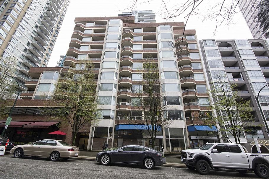 809 1330 Hornby Street Vancouver, BC - 1