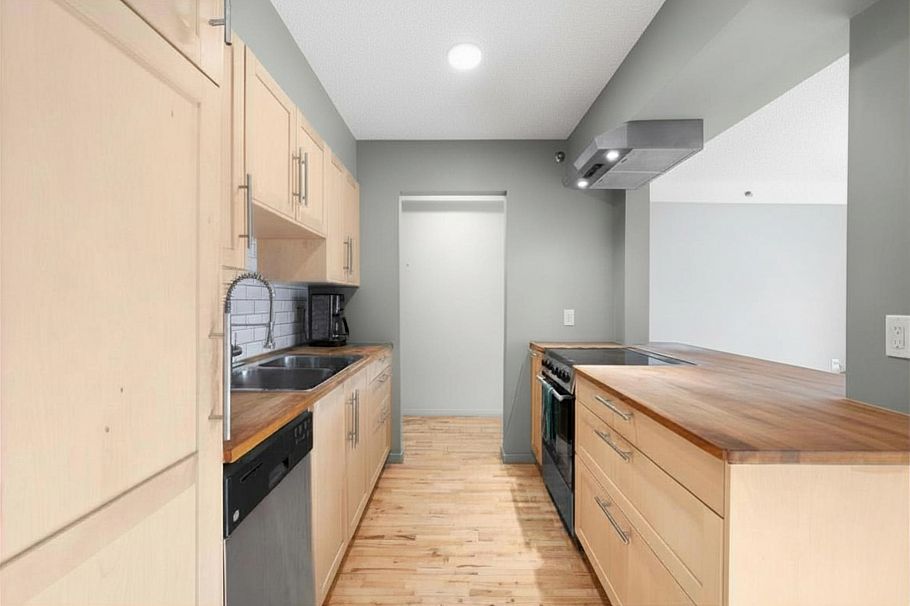 104 1549 Kitchener Street Vancouver, BC - 6