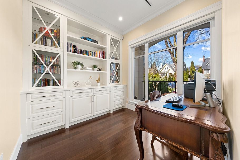 3676 W 28th Avenue Vancouver, BC - 5