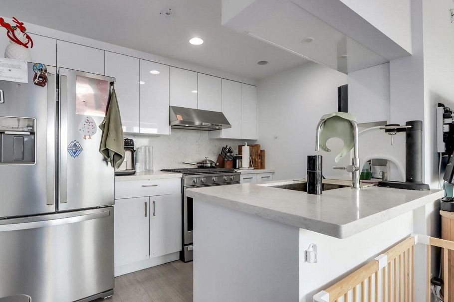 1708 198 Aquarius Mews Vancouver, BC - 6