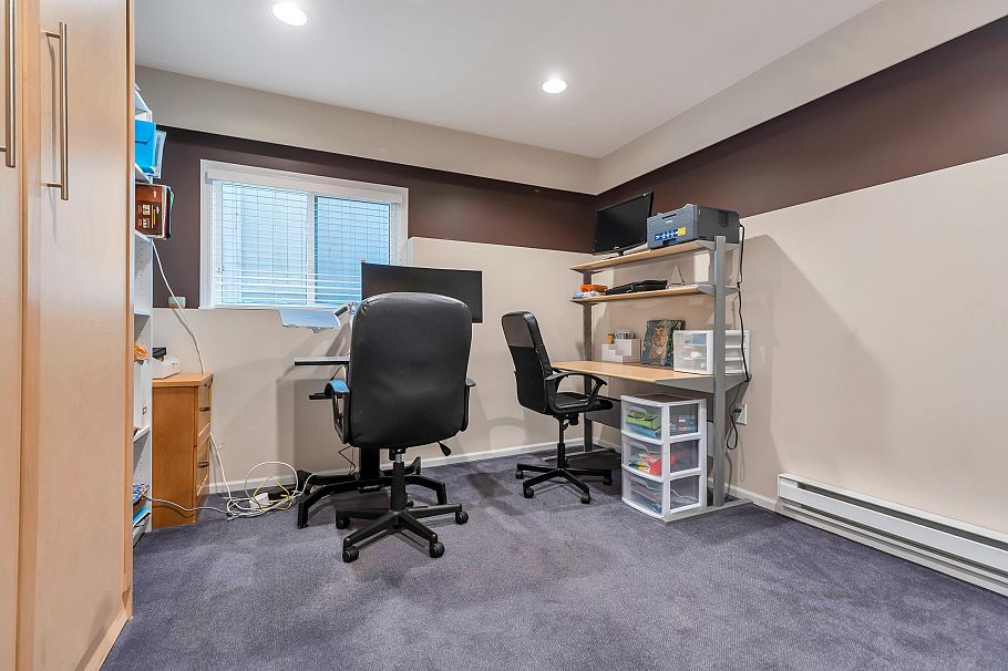 304 223 E Keith Road North Vancouver, BC - 34