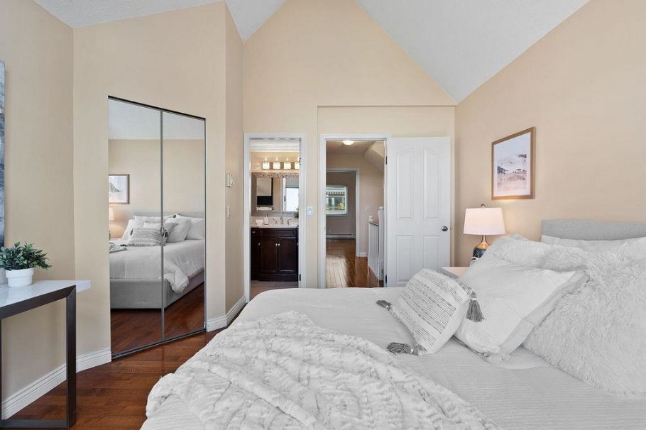 1 230 E Keith Road North Vancouver, BC - 12