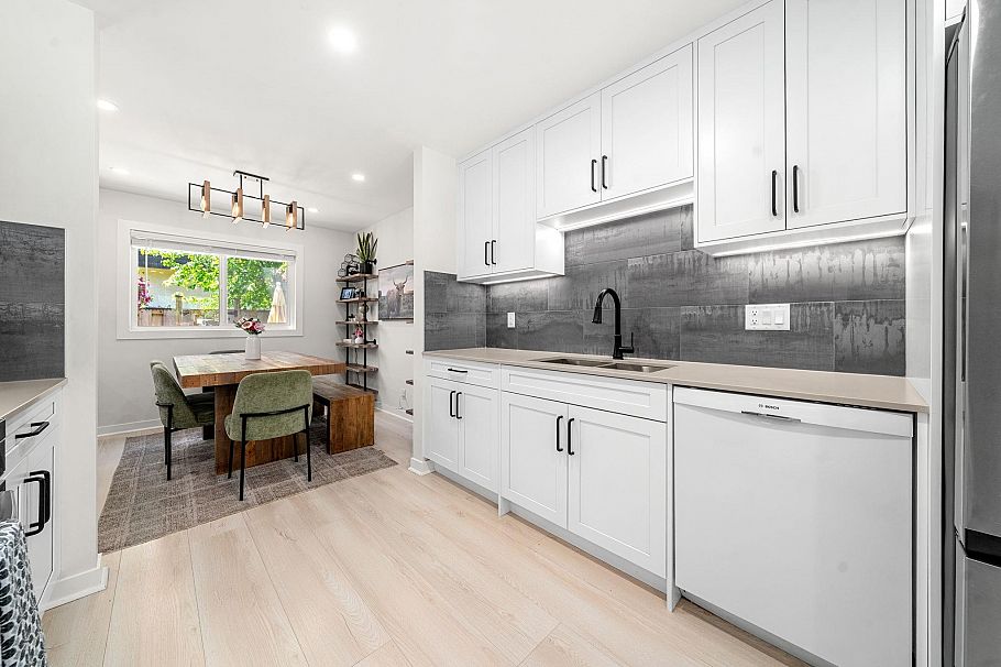 1206 Premier Street North Vancouver, BC - 6