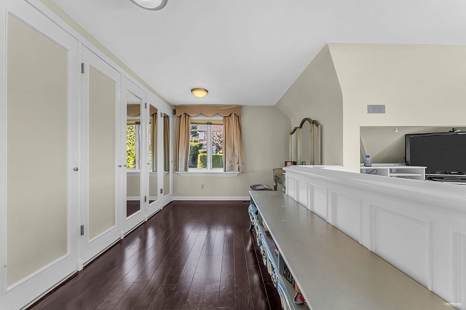 4389 Locarno Crescent Vancouver, BC - 24