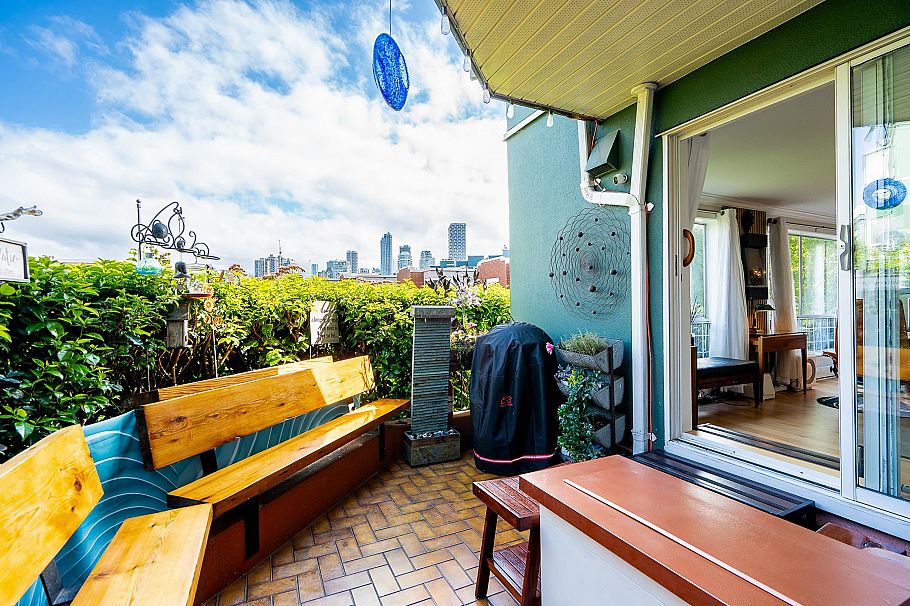 102 1530 Mariner Walk Vancouver, BC - 2