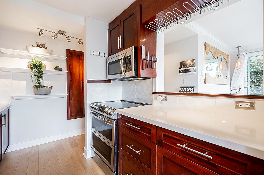102 1530 Mariner Walk Vancouver, BC - 11