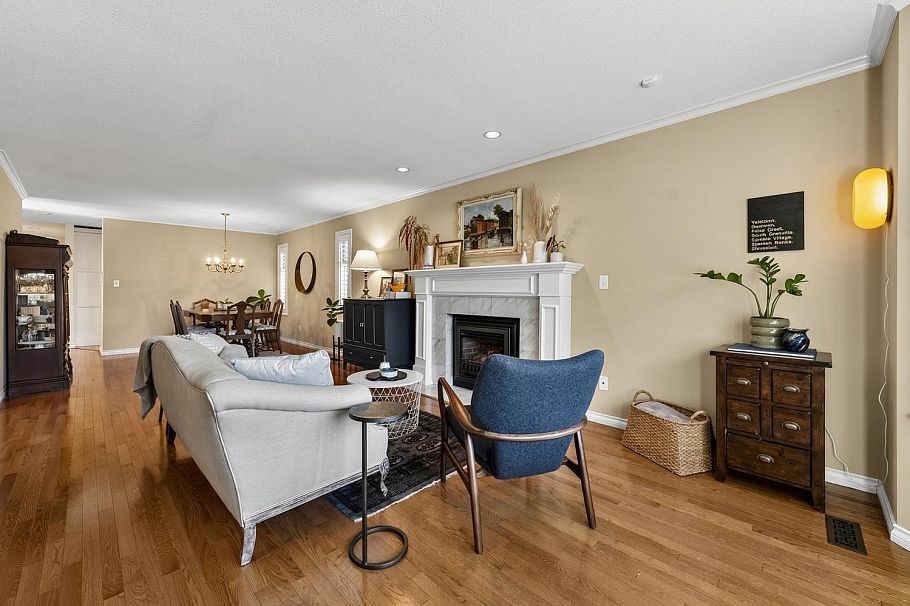 2989 W 40th Avenue Vancouver, BC - 11