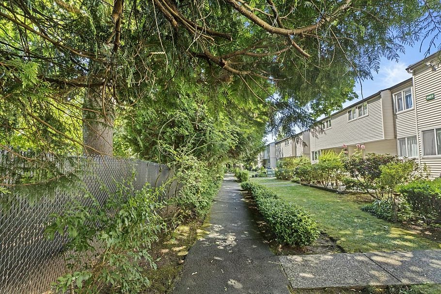 122 3461 East 49th Avenue Vancouver, BC - 38