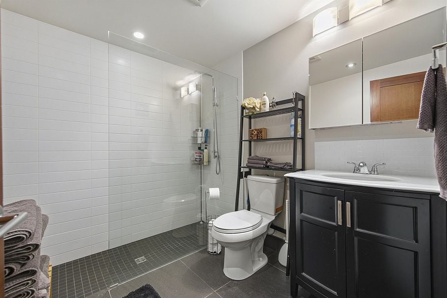 5912 Chancellor Boulevard Vancouver, BC - 38