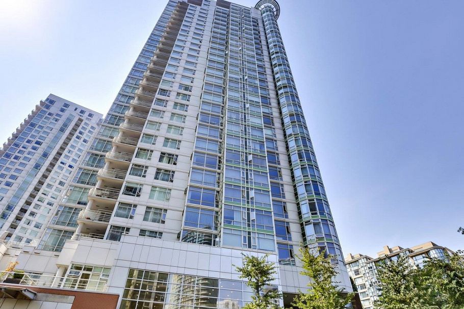 1708 198 Aquarius Mews Vancouver, BC - 1