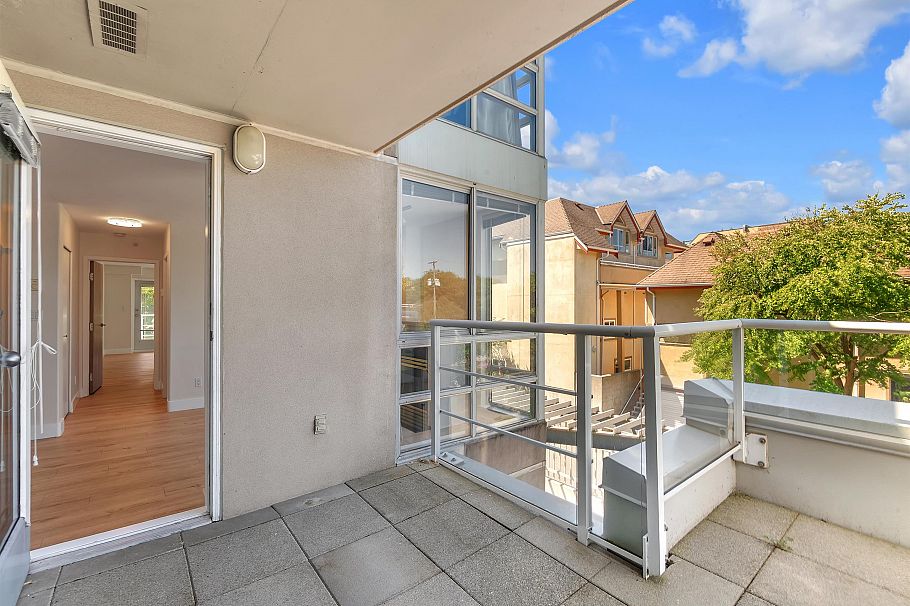 403 1818 West 6th Avenue Vancouver, BC - 29