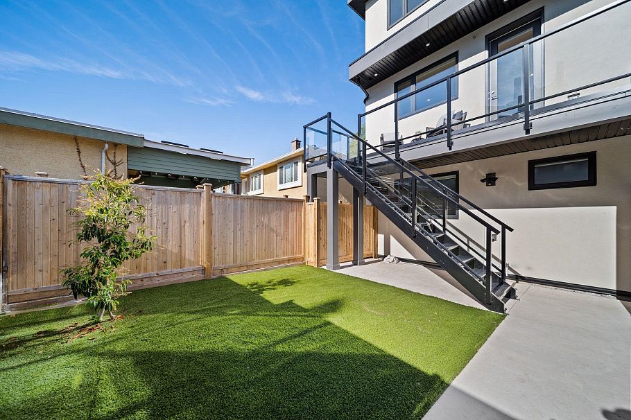 3 4963 Chester Street Vancouver, BC - 25
