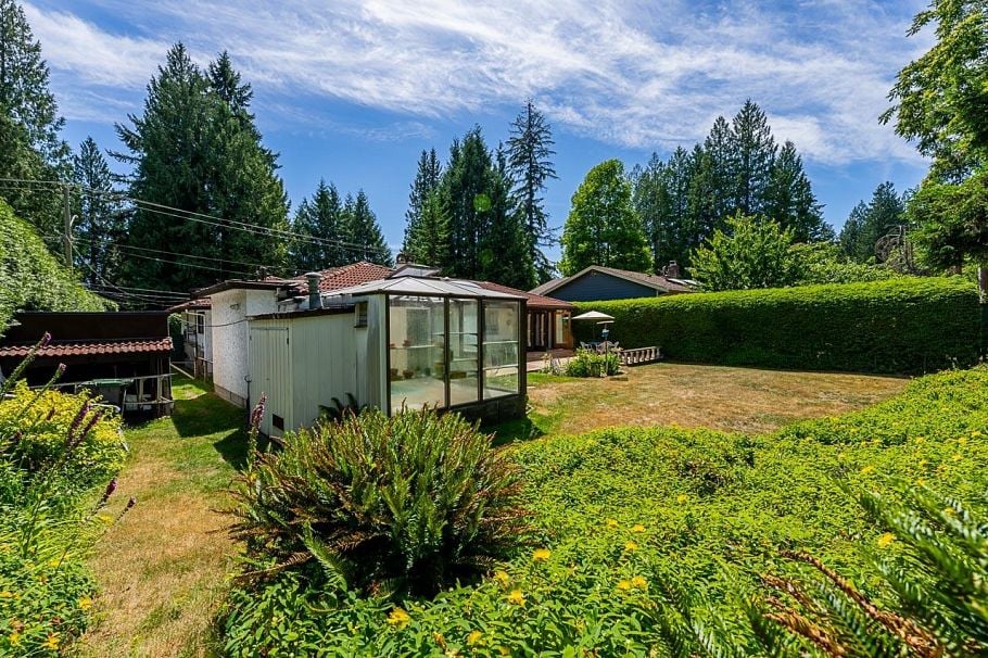 1110 Handsworth Road North Vancouver, BC - 27