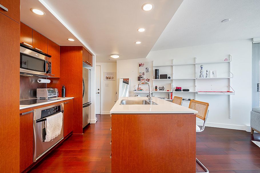 2206 1255 Seymour Street Vancouver, BC - 4