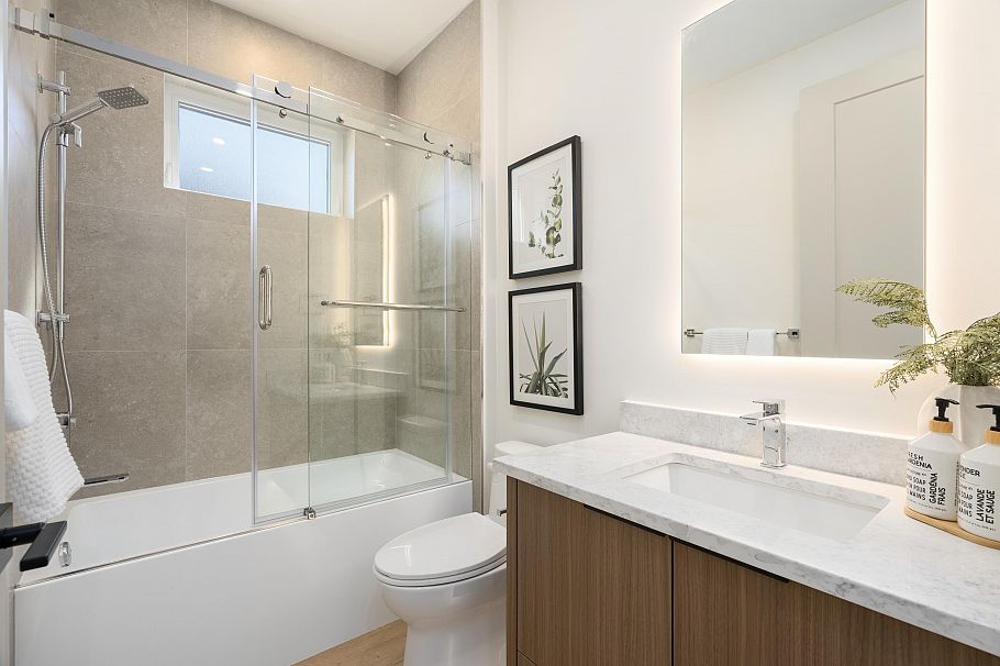 2 3391 Victoria Drive Vancouver, BC - 20