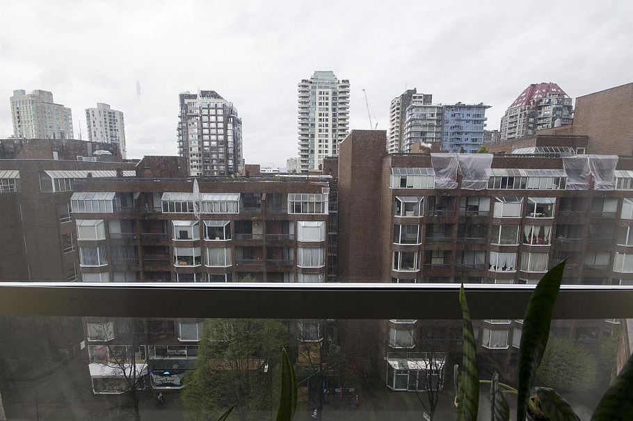 809 1330 Hornby Street Vancouver, BC - 3