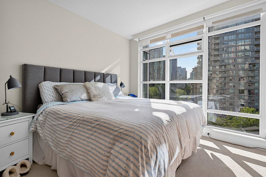702 1205 W Hastings Street Vancouver, BC - 37