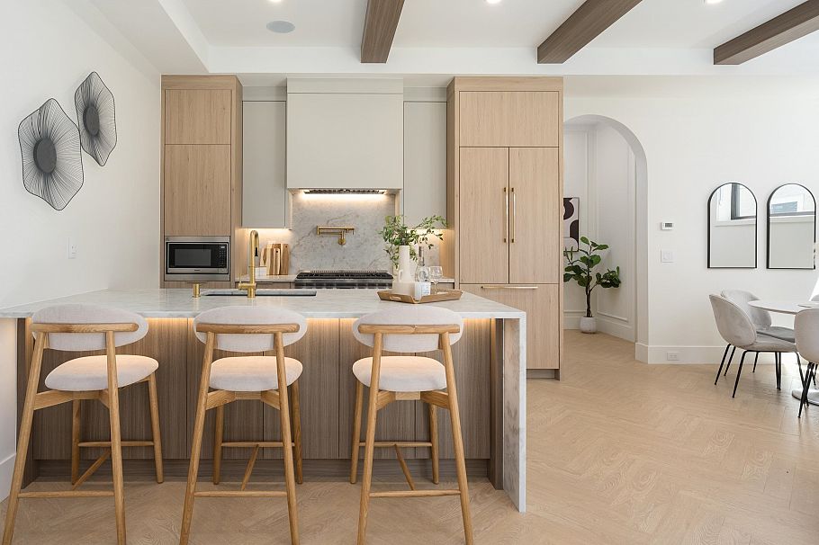 2 3391 Victoria Drive Vancouver, BC - 4