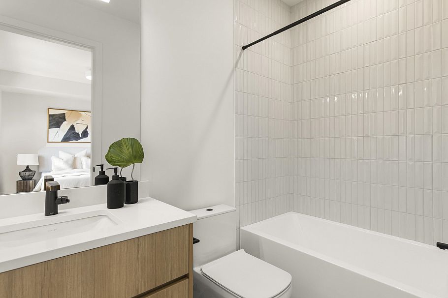 2 3768 W 2nd Avenue Vancouver, BC - 18