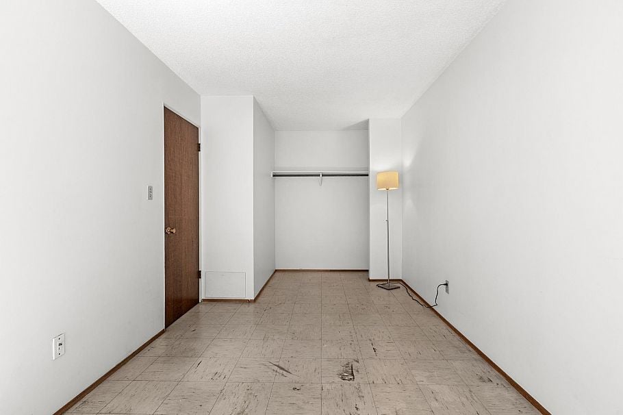 122 3461 East 49th Avenue Vancouver, BC - 11