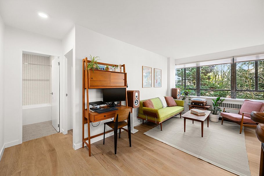 320 1445 Marpole Avenue Vancouver, BC - 20