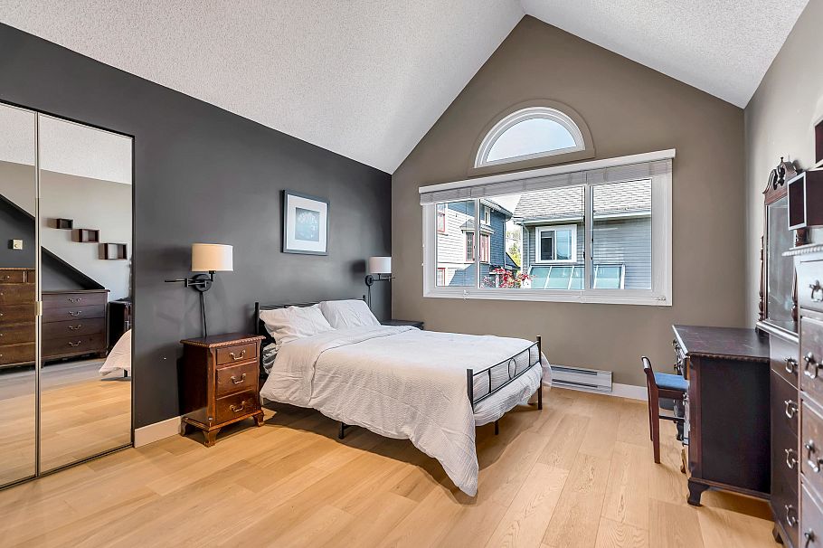 304 223 E Keith Road North Vancouver, BC - 21