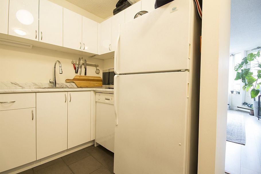 809 1330 Hornby Street Vancouver, BC - 16