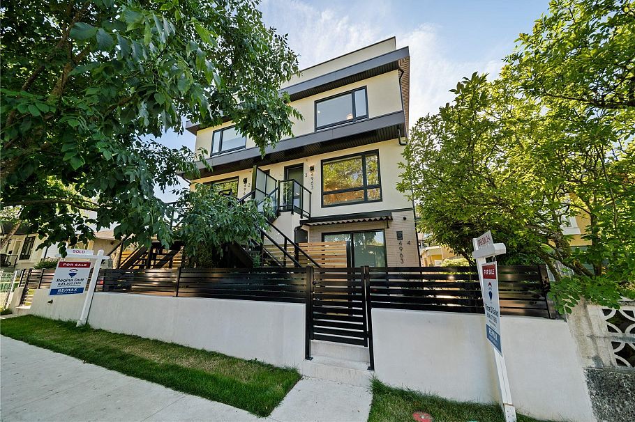 3 4963 Chester Street Vancouver, BC - 1