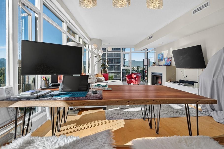 702 1205 W Hastings Street Vancouver, BC - 20