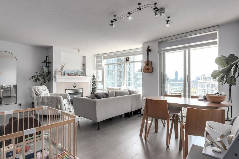 1708 198 Aquarius Mews Vancouver, BC - 22