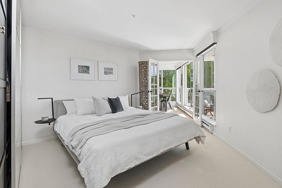 301 1502 Island Park Walk Vancouver, BC - 17
