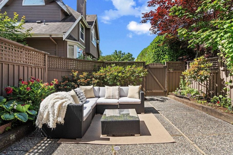 1 230 E Keith Road North Vancouver, BC - 27