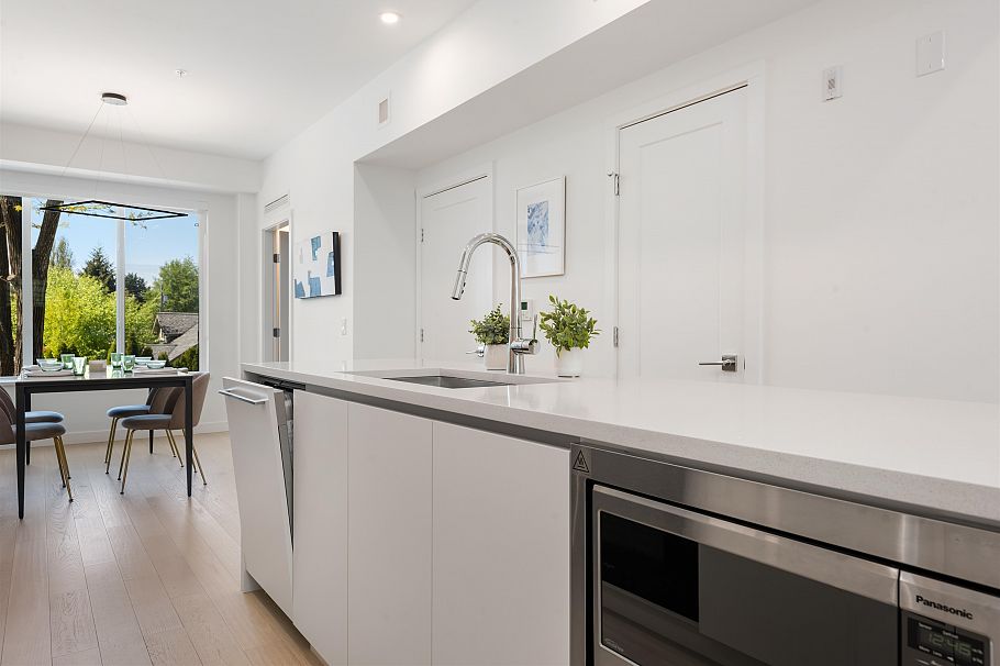 885 W 33rd Avenue Vancouver, BC - 17