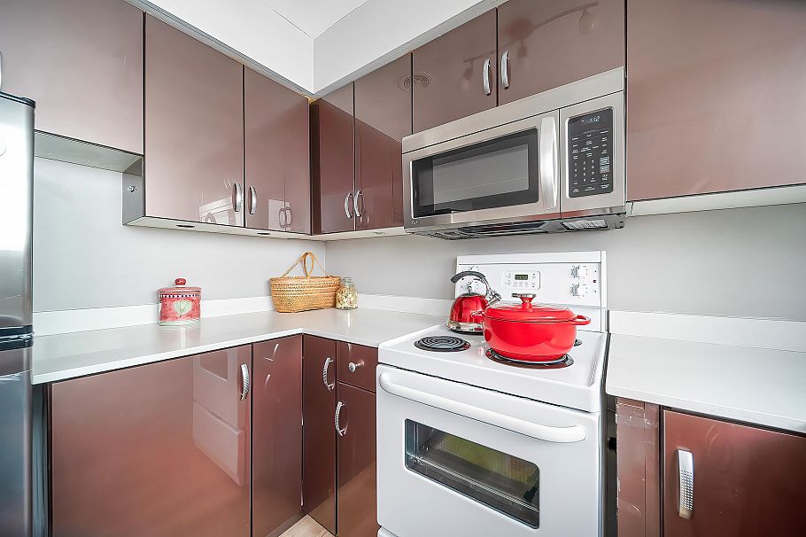 108 8622 Selkirk Street Vancouver, BC - 10