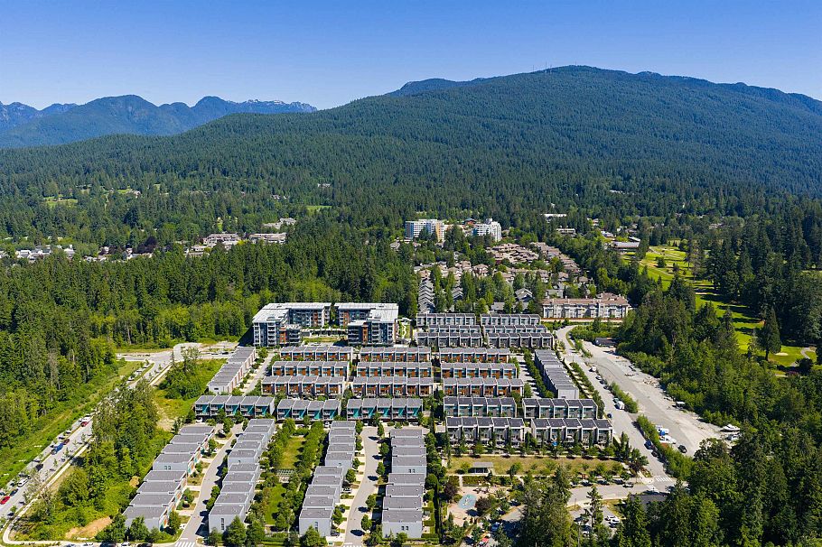 49 3597 Malsum Drive North Vancouver, BC - 39