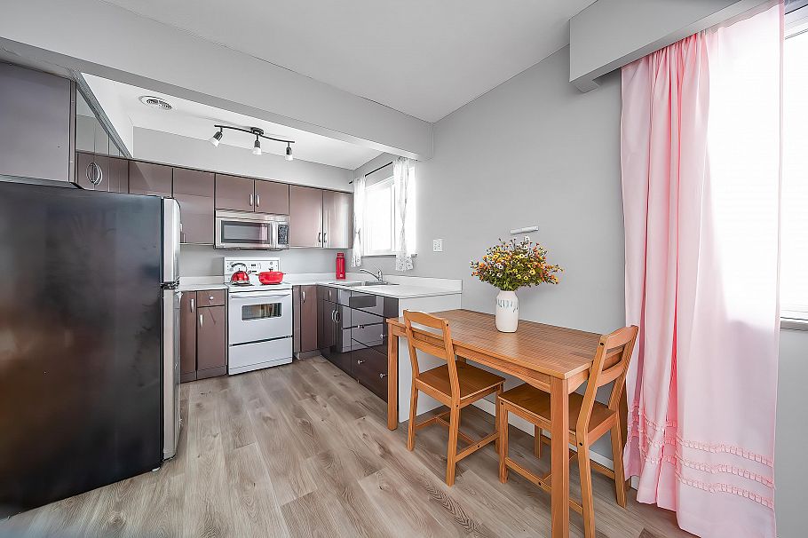 108 8622 Selkirk Street Vancouver, BC - 7