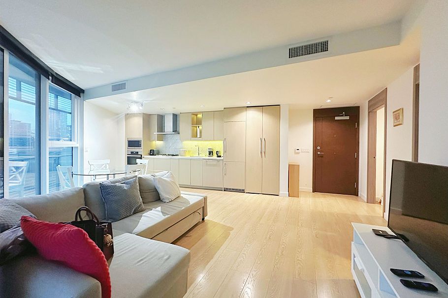 1505 89 Nelson Street Vancouver, BC - 1