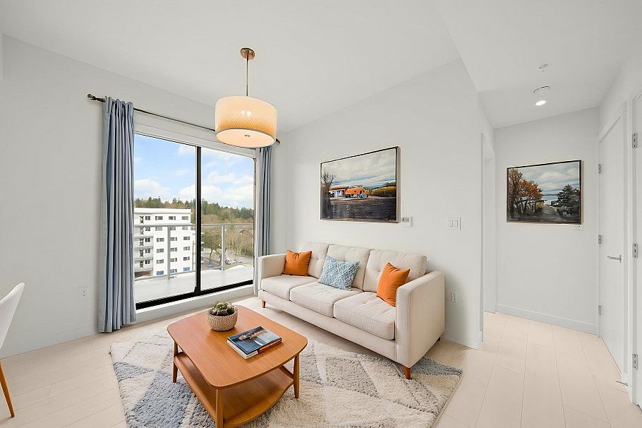 605 4928 Quebec Street Vancouver, BC - 1