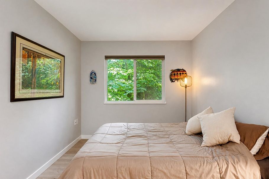207 357 E 2nd Street North Vancouver, BC - 12