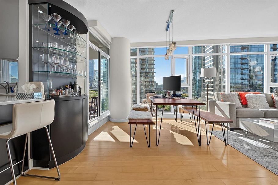 702 1205 W Hastings Street Vancouver, BC - 25